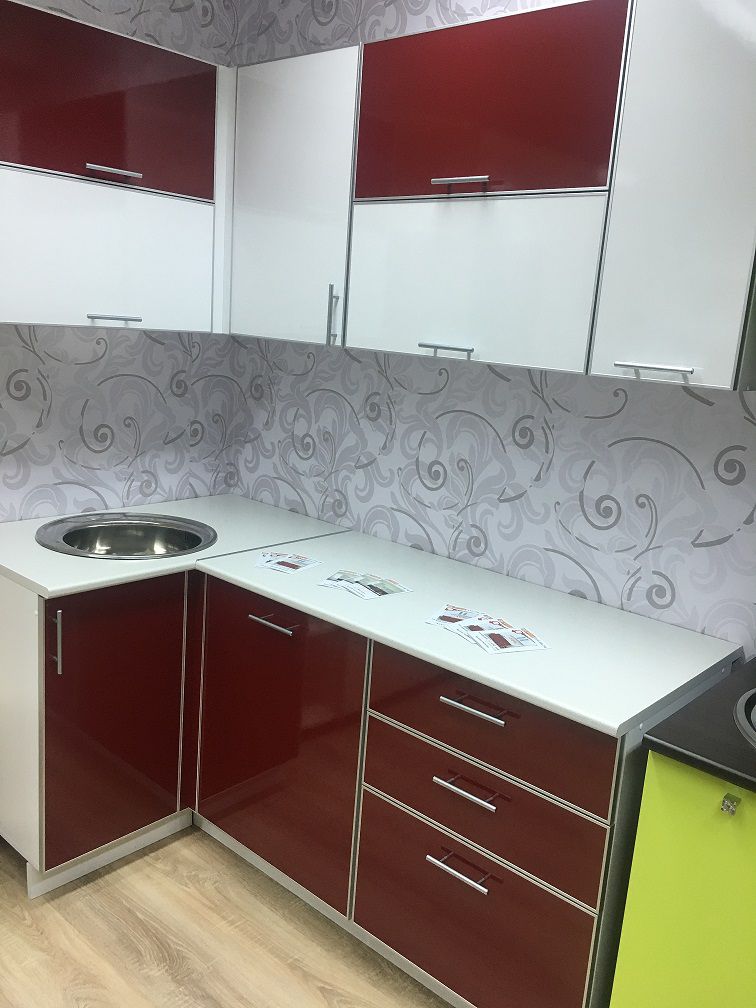 кухня фасады пластик в алюм. рамке в Махачкале