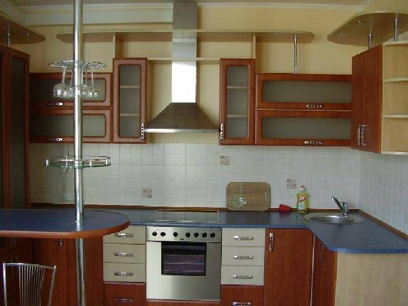 кухонный гарнитур угловой в Махачкале