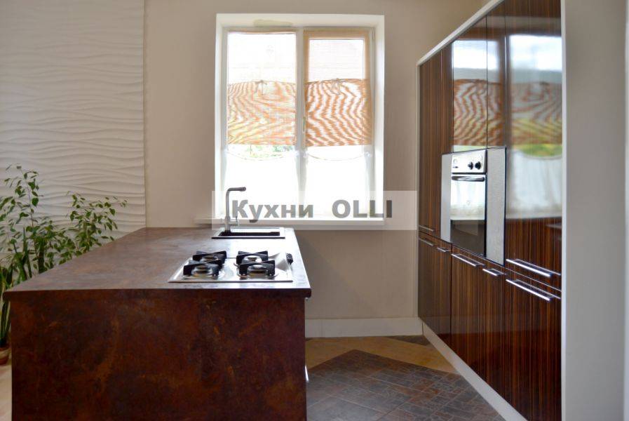 кухня с островом в Махачкале