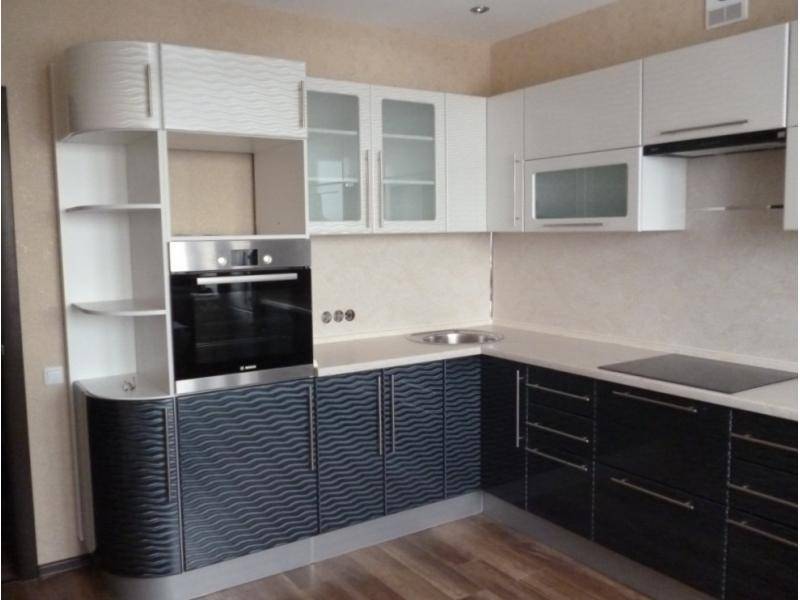 угловая кухня с фрезеровкой 3д в Махачкале