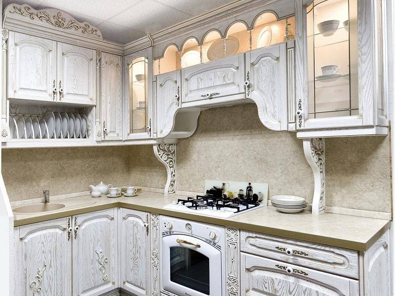 кухонный гарнитур ясень цвет белый-патина золото в Махачкале