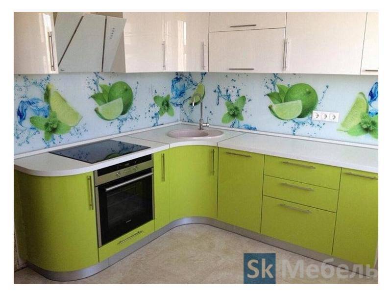 угловая кухня в Махачкале