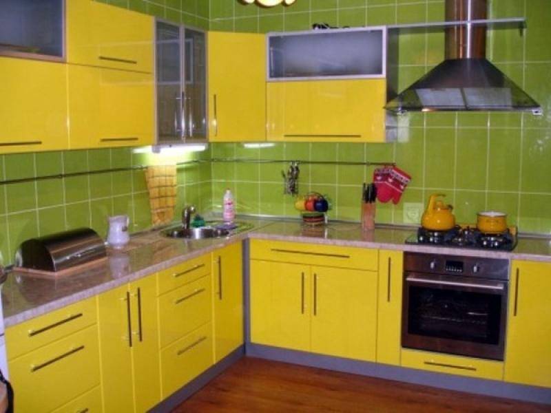кухонный гарнитур угловой в Махачкале