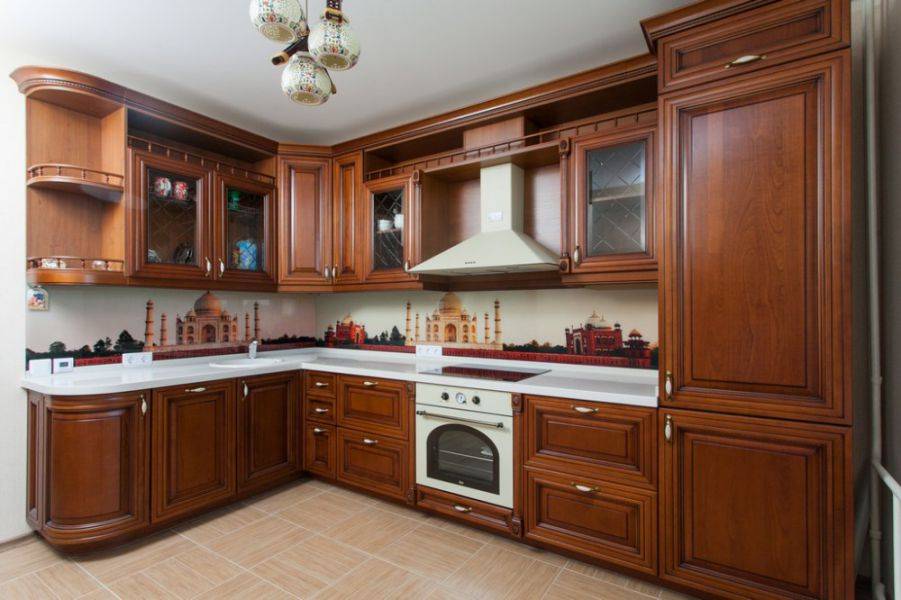 классическая угловая кухня бифиния в Махачкале
