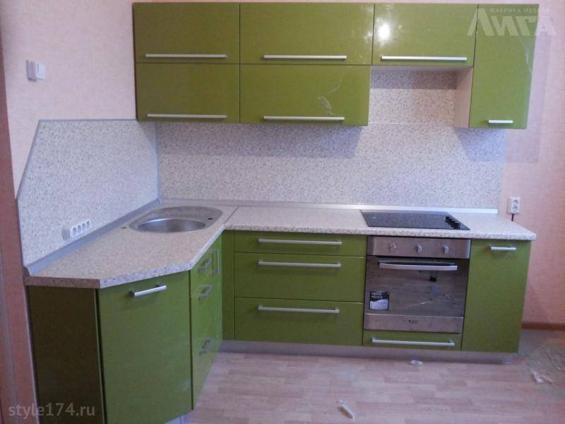 кухонный гарнитур угловой в Махачкале