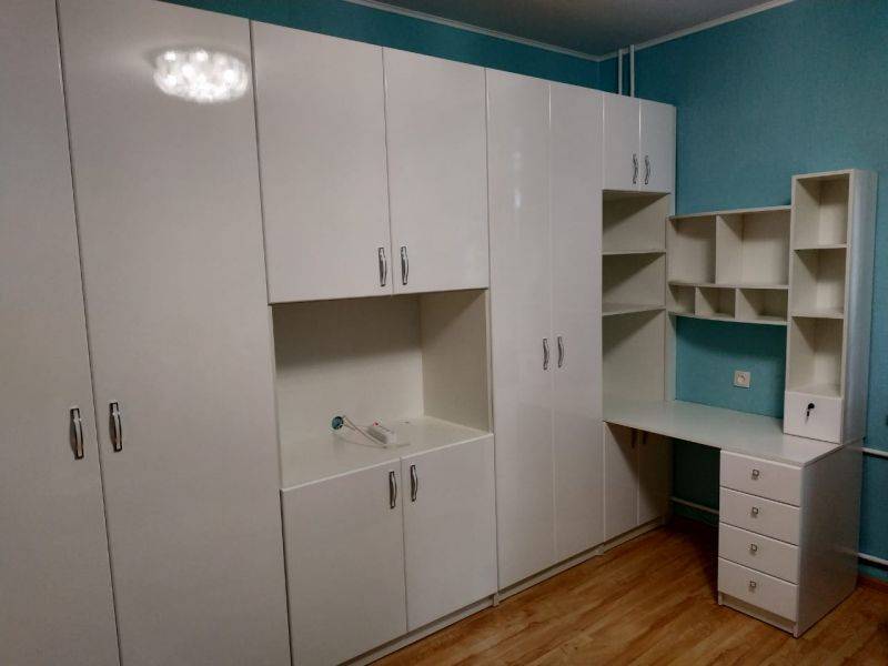 стенка с уголком для школьника в Махачкале