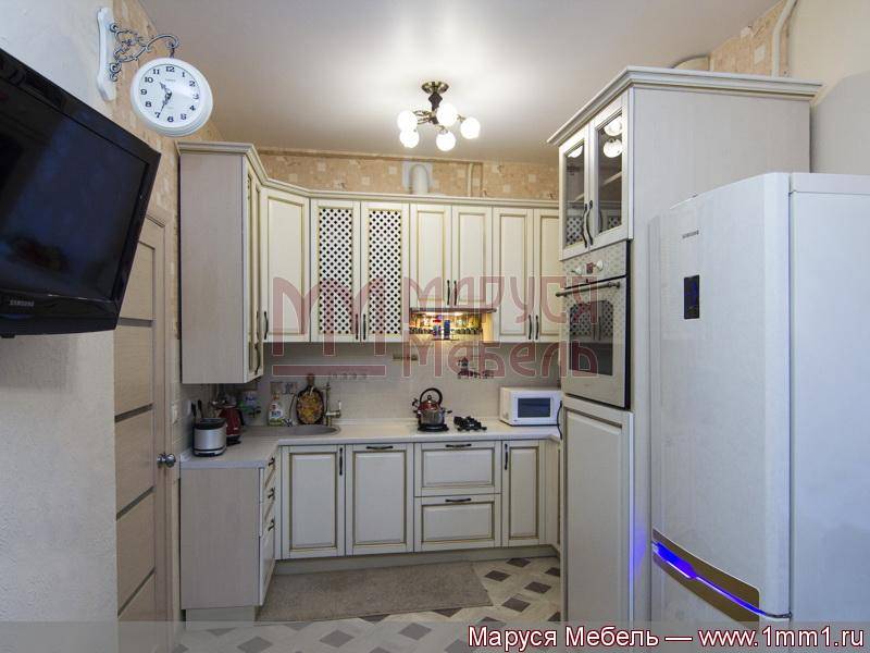 кухня угловая кантри массив в Махачкале