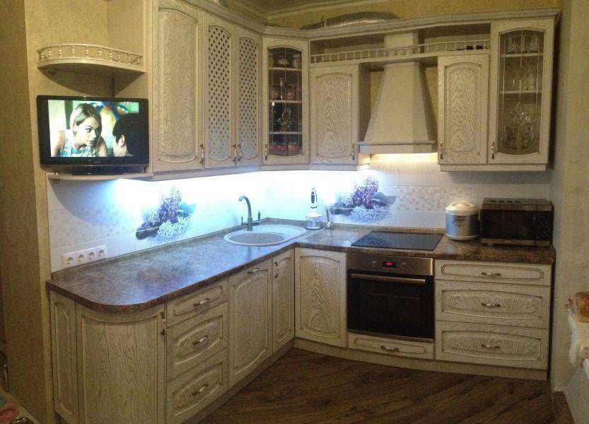 угловая кухня в Махачкале