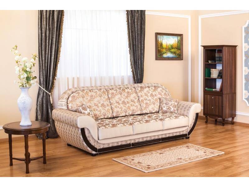 светлый диван-кровать с цветами в Махачкале