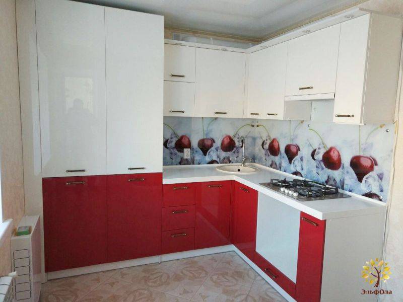 угловая кухня настроение в Махачкале