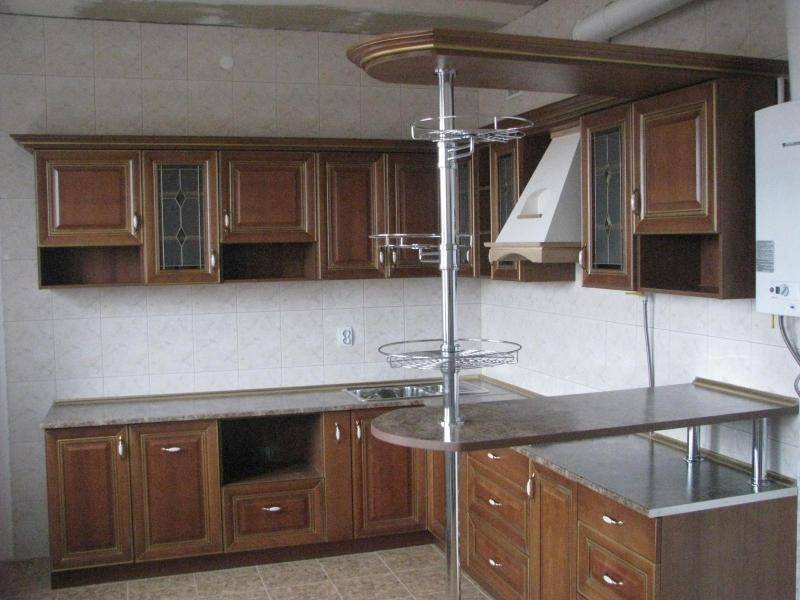 кухня угловая с барной стойкой в Махачкале