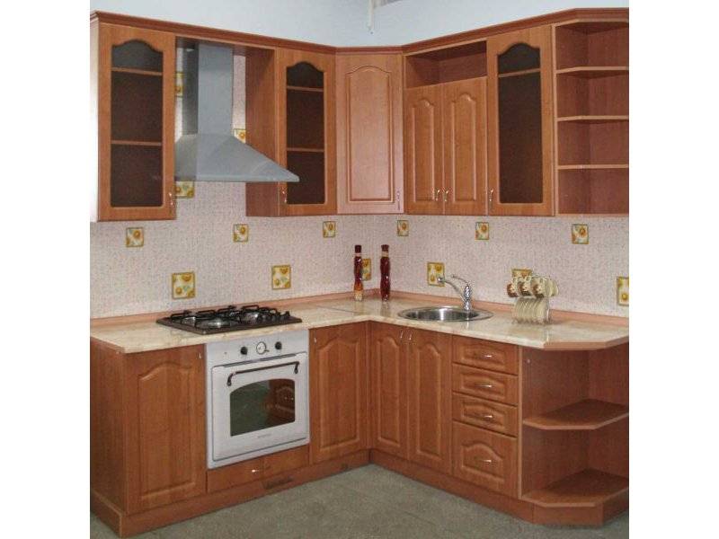 угловая кухня в Махачкале