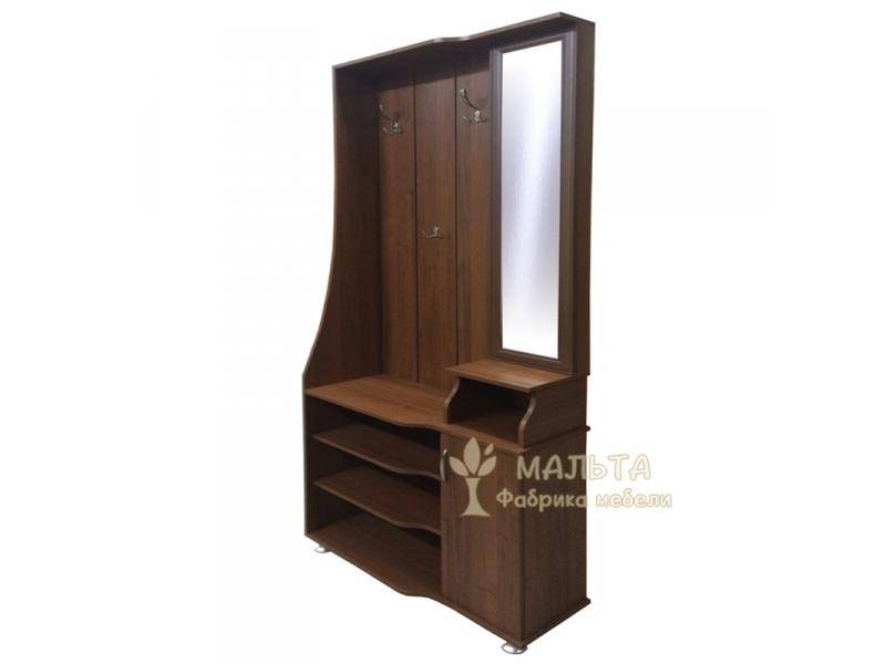 прихожая с зеркалом в Махачкале