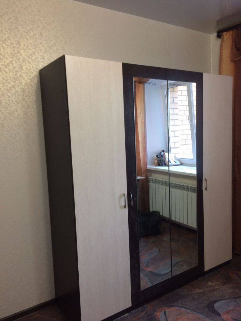 распашной шкаф в комнату в Махачкале