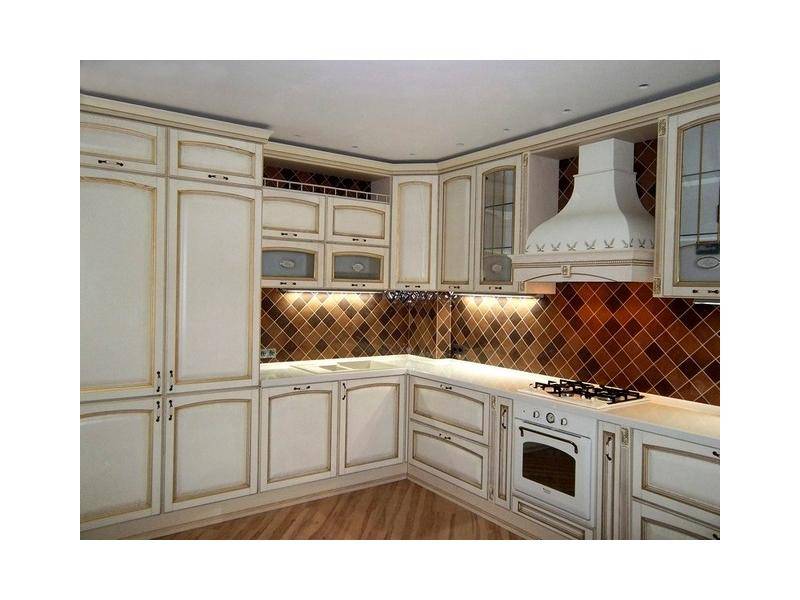 большая угловая кухня в Махачкале