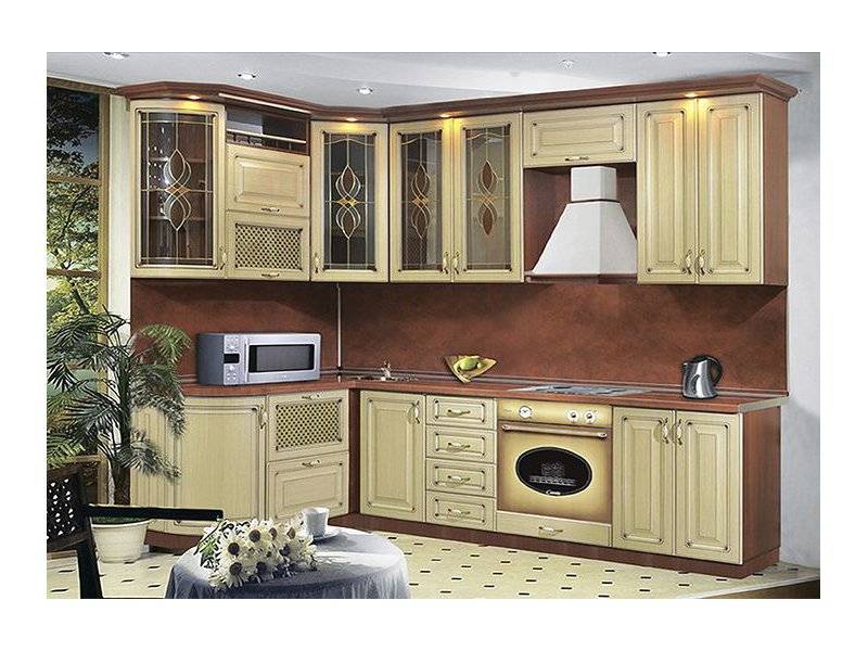 светлая классическая кухня 25 в Махачкале