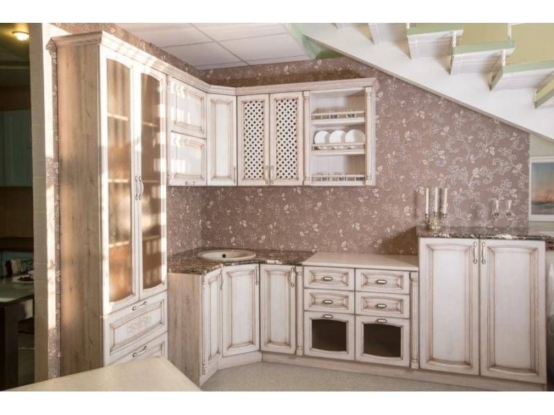 кухня из массива дуба белёный с патиной орех в Махачкале