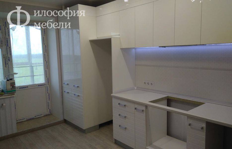 светлая кухня №35 в Махачкале
