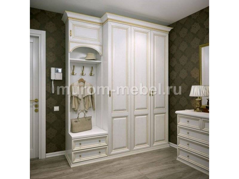 прихожая с открытой вешалкой пальма в Махачкале