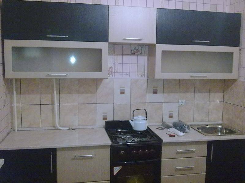 простая прямая кухня в Махачкале