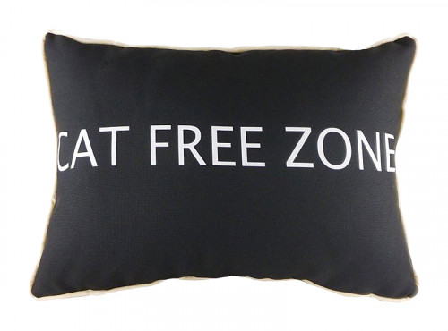 подушка с надписью cat free zone в Махачкале
