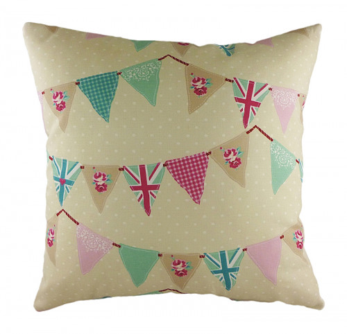 подушка с принтом bunting pink в Махачкале