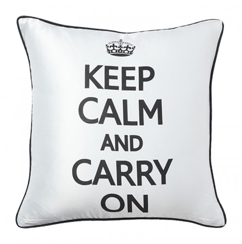 подушка с надписью keep calm and carry on в Махачкале