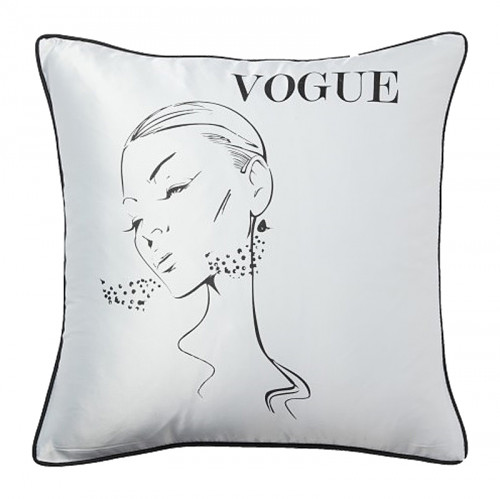 подушка с надписью vogue в Махачкале
