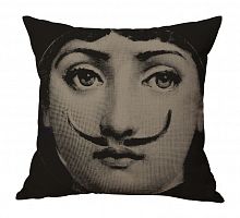 подушка с портретом лины пьеро форназетти whiskers в Махачкале