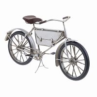 модель bicycle серебристого цвета в Махачкале